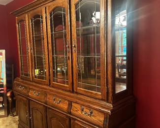 China cabinet 
