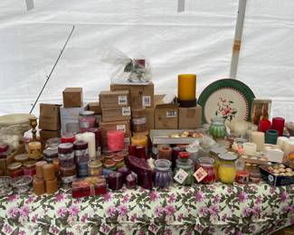 Lots of new Home Interiors candles
