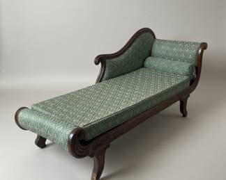 Victorian Style Fainting Couch