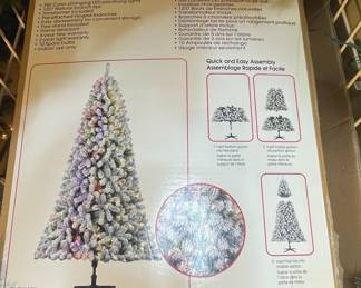 Ashland 7.5 ft Pre-Lit Keystone Flocked Christmas Tree