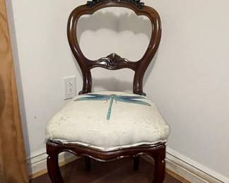 Victorian-Style Balloon Back Side Chair