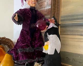 Vintage Animated Fortune Teller Witch Figurine