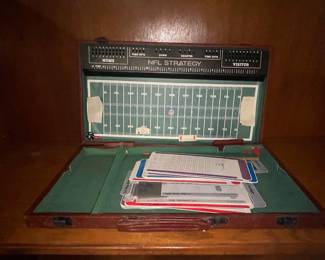 Vintage Tudor NFL Strategy Briefcase Board Game