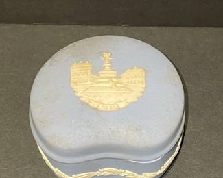Vintage Wedgwood Jasperware Piccadilly Circus Trinket Box