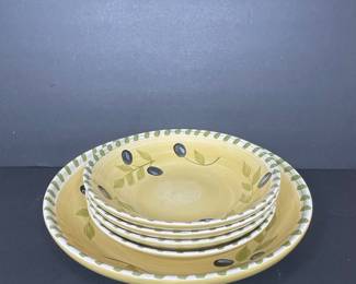 Linens 'n Things Olive Pattern Dinnerware
