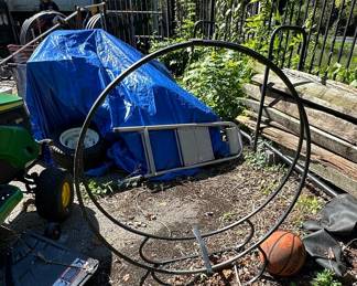 Tubular Steel Firewood Log Hoop Rack