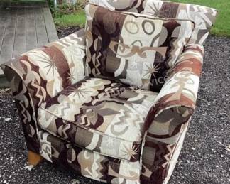 Comfy accent chair
