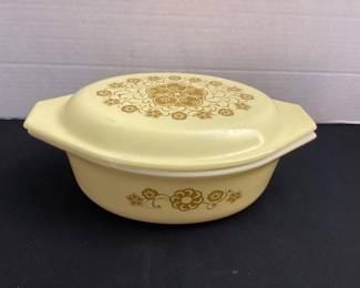 Pyrex Kim Chee casserole dish