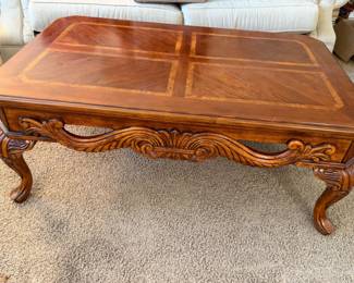 VINTAGE FRENCH PROVINCIAL STYLE COFFEE TABLE