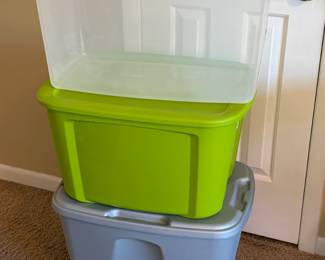 PLASTIC STORAGE TOTES