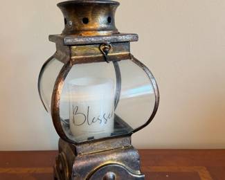 HOBBY LOBBYMETAL LANTERN W LED CANDLE