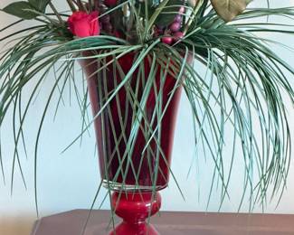 HOBBY LOBBY GLASS VASE W ARTIFICIAL FLORAL ARRANGEMENT