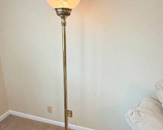 BRASS TORCHIERE FLOOR LAMP W GLASS SHADE