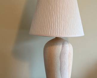 CERAMIC TABLE LAMP