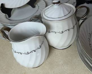 EBB TIDE BY GRACE CHINA JAPAN DINNERWARE SET