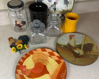ROOSTER KITCHEN DECOR & COLLECTIBLES