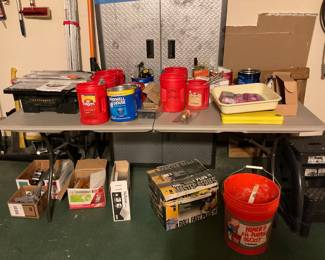 Lots of miscellaneous tool pieces and items 