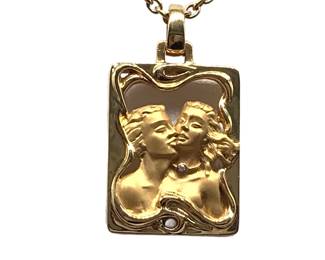 218 Carrera y Carrera Diamond Double Figure Relief 18K Yellow Gold Pendant Necklace