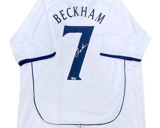 025 David Beckham Autographed 2002 England Replica Home Jersey