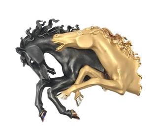 045 Carrera y Carrera 18K Gold Double Horse Sculptural Brooch
