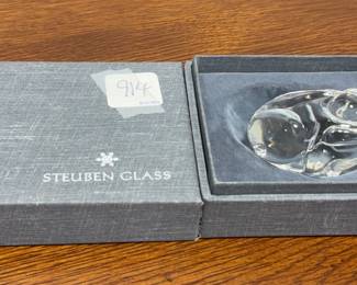 Steuben Frog Hand Cooler Paperweight