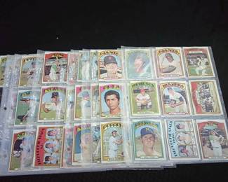 DSCF0042  100 cards from the rare last series in the 1972 topps baseball card set