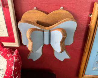 Vintage wooden bow quilt hanger
