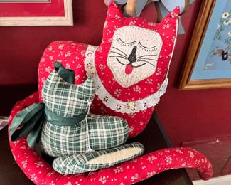Primitive stuffed cats 