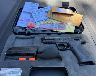 S&W M&P 9mm..like new 
