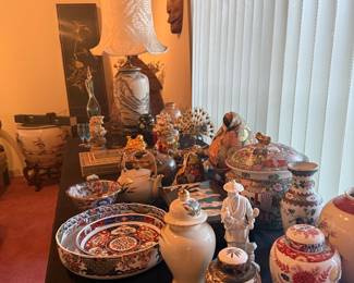 Lamps, Lg fish bowls, screens, more collectibles