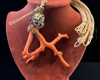 Great branch coral necklace 