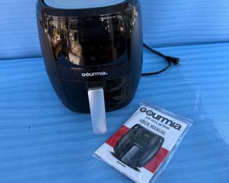 Lot #43 - Gourmia 4-Quart Digital Air Fryer with User Manual