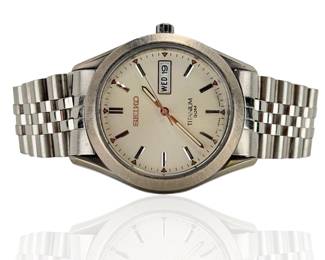 Vintage Seiko Titanium 7N43-0AC8 Quartz Day-Date Men's Watch 37mm