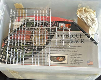 Lot 115: Griffo Grill Barbeque Grill Rack and Weber Char-Basket Fuel Holders