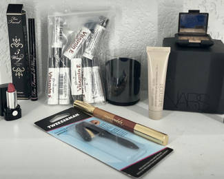 Lot 30: Assorted Makeup and Beauty Products with Tweezerman Tool
