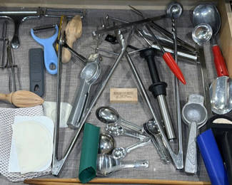 Lot 275: Assorted Kitchen Utensils and Cooking Tools