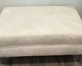 Lot 144: Storage Ottoman with Decorative Pillows and Throw Blanket