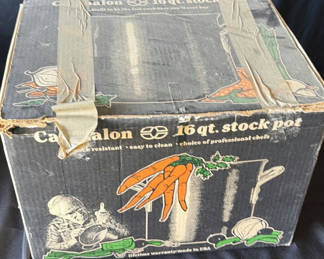 Lot 201: Calphalon 16 Quart Stock Pot with Lid