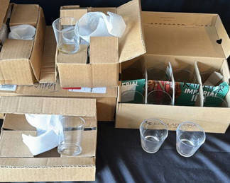 Lot 200: Kookaburra Glass Tumblers Set