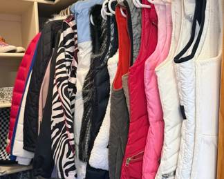 Women's jackets + puffer vests