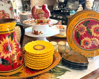Sunflower dishwares + autumn/Thanksgiving dishwares