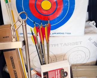 Archery targets + arrows
