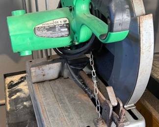 Hitachi circular saw