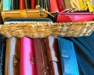Assorted wallets/clutches