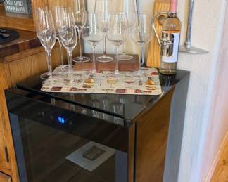 Arctic Star wine refrigerator