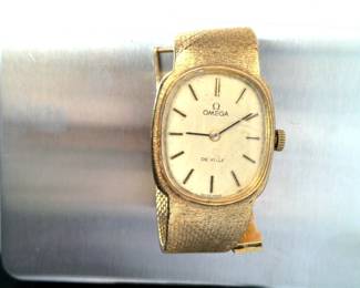 Omega watch 18K gold***Be advised, there will be absolutely no Gold or Silver on display or on the property until the weekend of the sale***