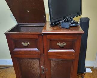 Magnavox Stereo
