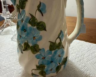 Water pitcher