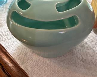  Vintage Frog vase