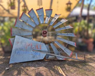 009VintageWindmill and Tail Vane